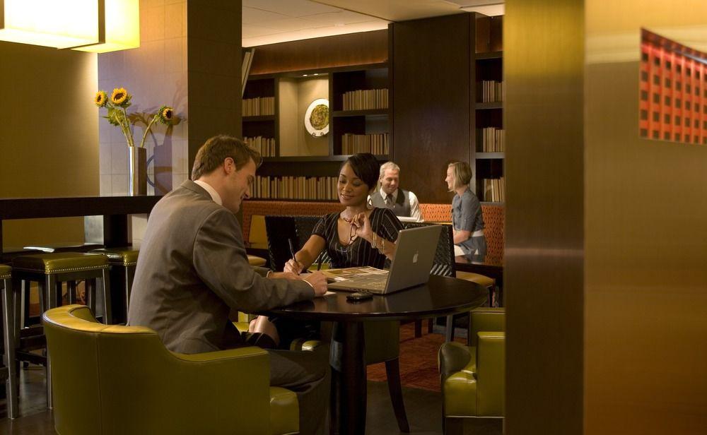 Key Bridge Marriott Arlington