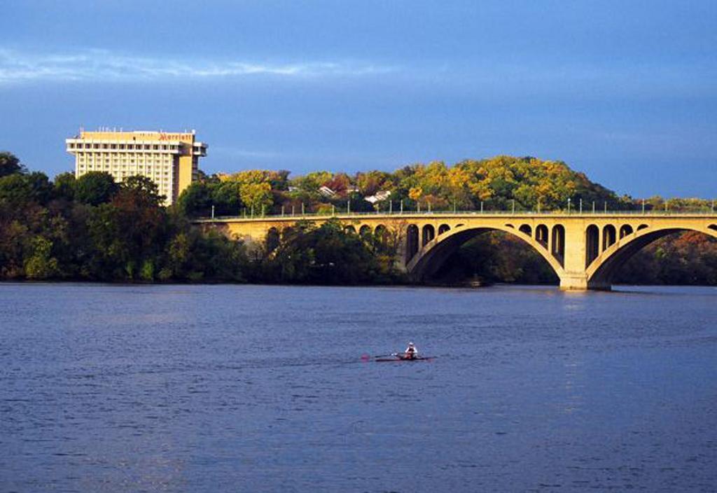 Key Bridge Marriott Hotel