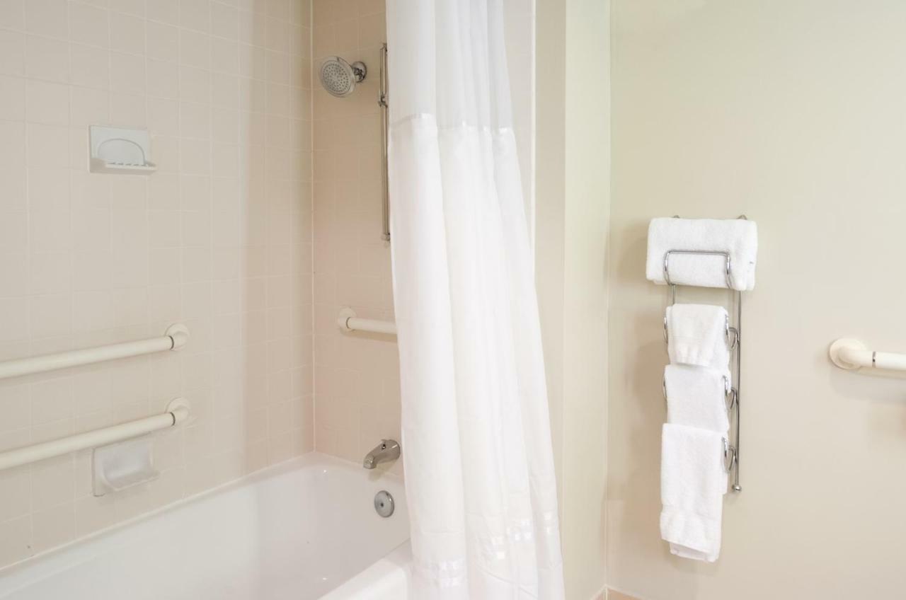 Key Bridge Marriott Arlington