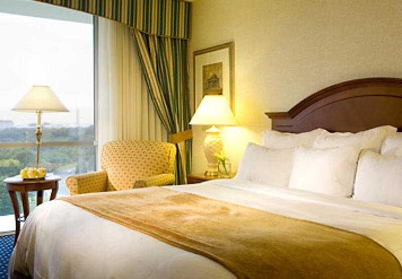 Hotel Key Bridge Marriott