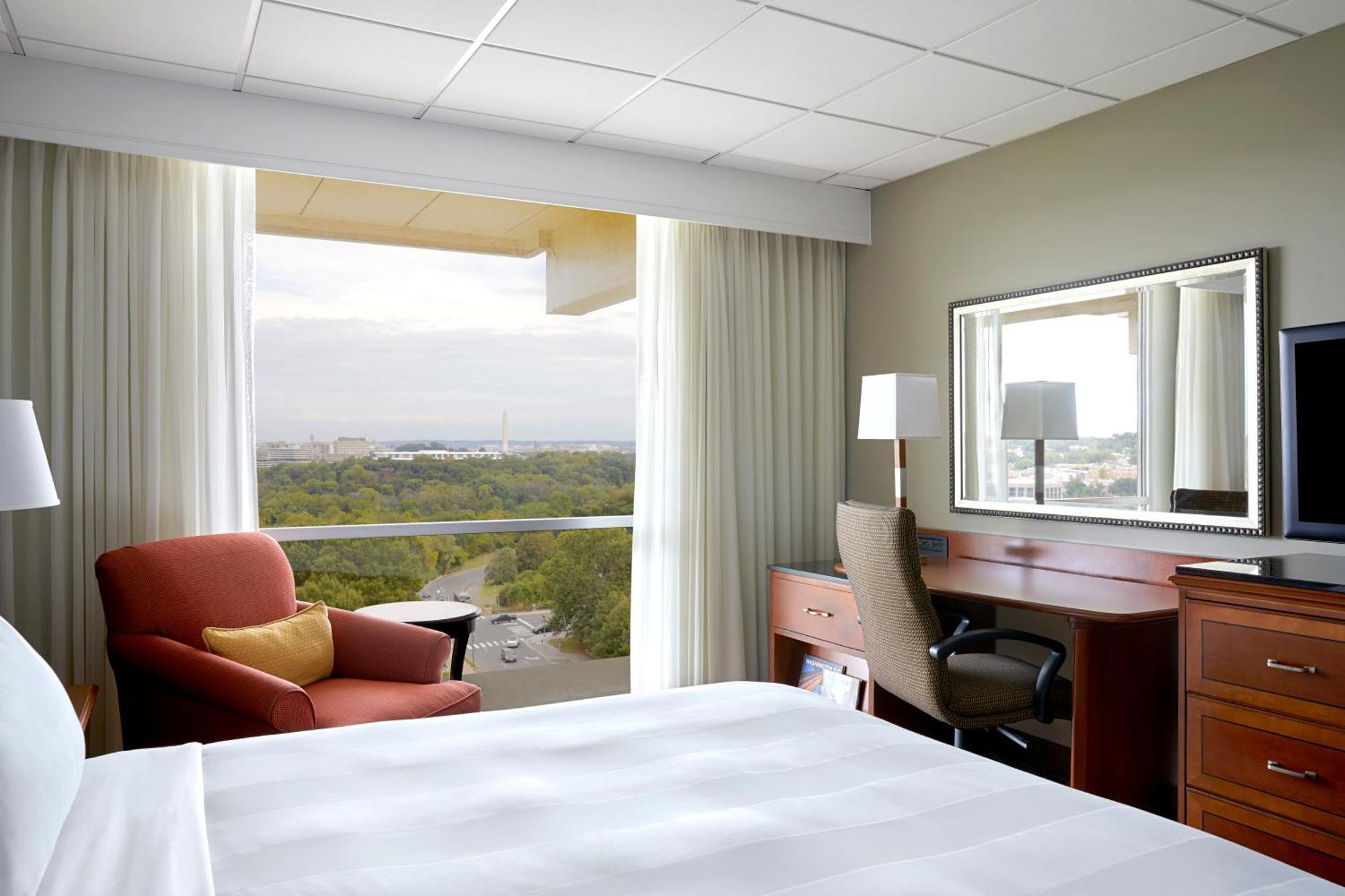Key Bridge Marriott Hotel