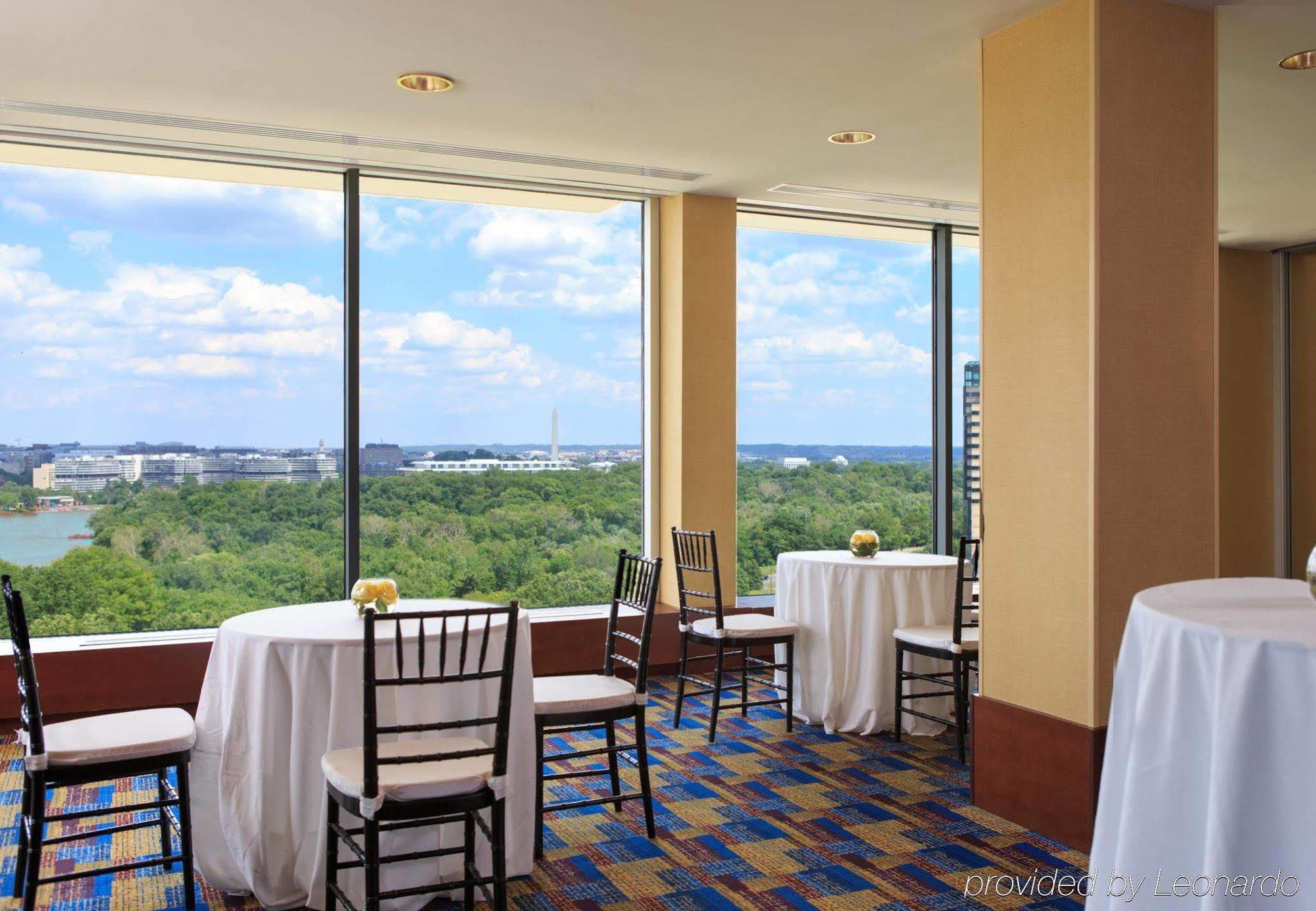 Key Bridge Marriott Hotel